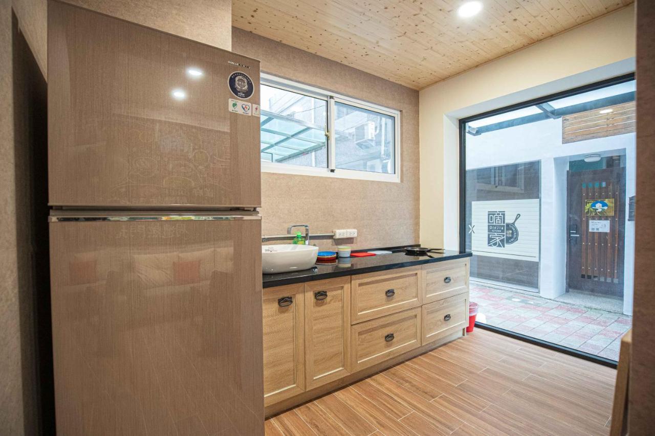 Chief Homestay Tainan Extérieur photo